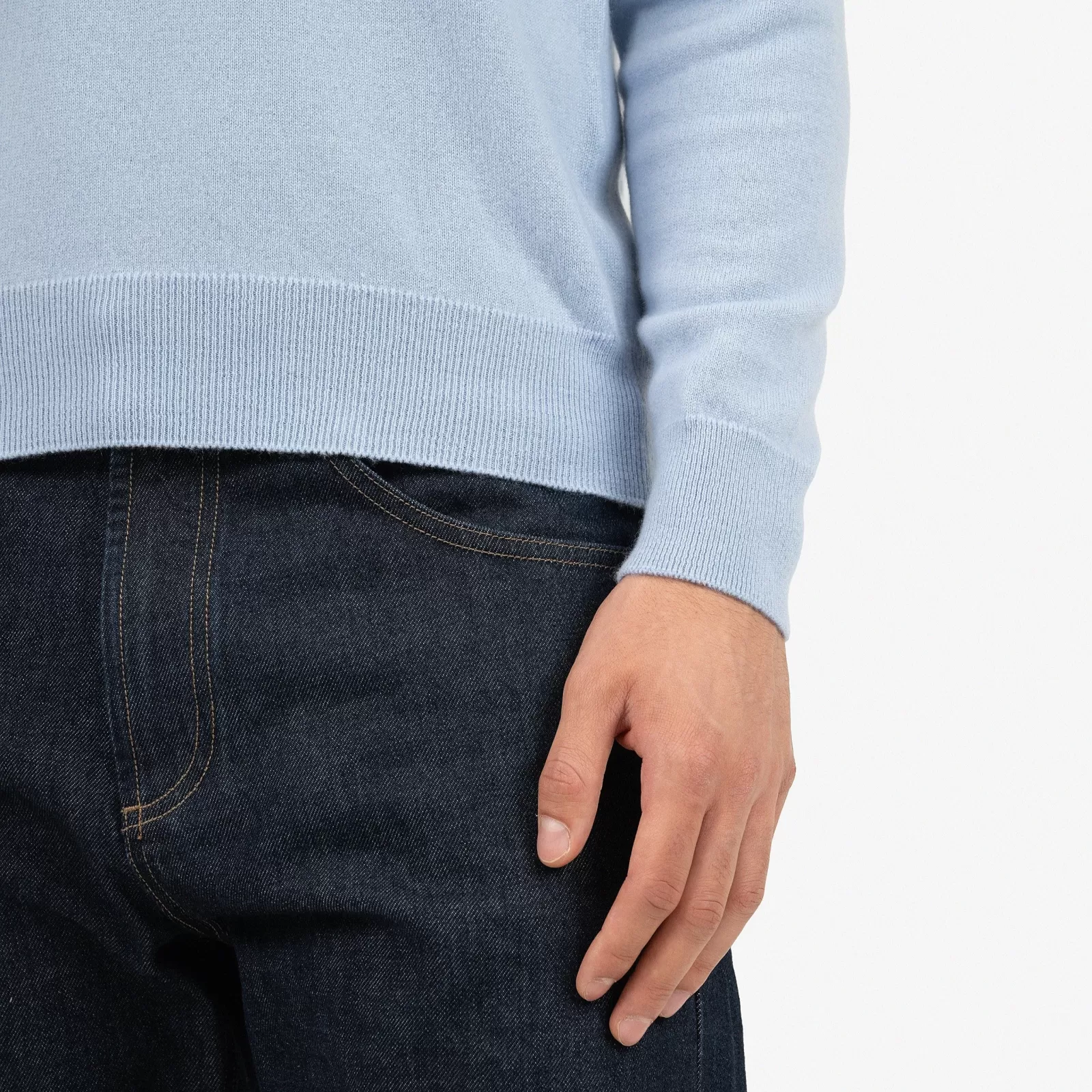 Cashmere V-Neck Light Blue Cashmere V-Neck Light Blue