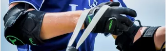 WHAT YOU NEED TO KNOW TO CHOOSE THE RIGHT SIZE FOR YOUR POLO ELBOW PADS WHAT YOU NEED TO KNOW TO CHOOSE THE RIGHT SIZE FOR YOUR POLO ELBOW PADS